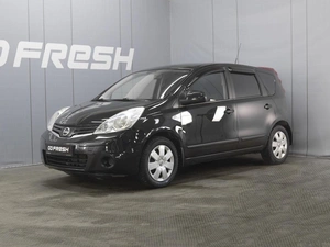 Хетчбэк Nissan Note 2013 года, 890000 рублей, Омск