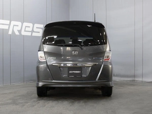 Минивэн Honda Freed 2011 года, 1030000 рублей, Омск