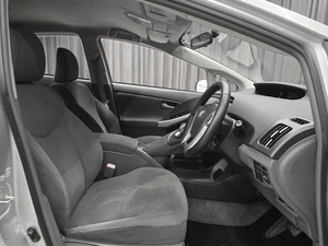 Лифтбек Toyota Prius 2010 года, 895000 рублей, Красноярск