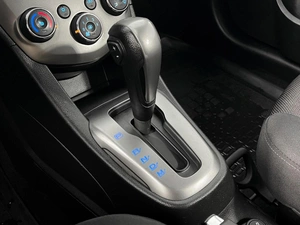 Седан Chevrolet Aveo 2013 года, 599000 рублей, Казань