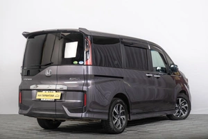 Минивэн Honda Stepwgn Spada 2019 года, 2599000 рублей, Томск
