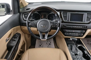 Минивэн Kia Carnival 2019 года, 2799000 рублей, Красноярск