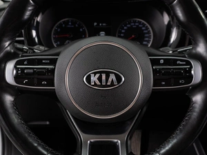 Седан Kia K5 2021 года, 2400000 рублей, Тюмень