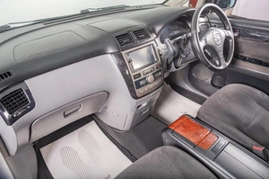 Минивэн Toyota Ipsum 2001 года, 829000 рублей, Томск