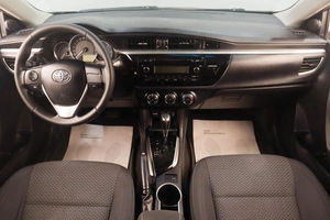 Седан Toyota Corolla 2013 года, 1299000 рублей, Челябинск
