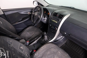 Седан Toyota Corolla 2008 года, 799000 рублей, Пермь