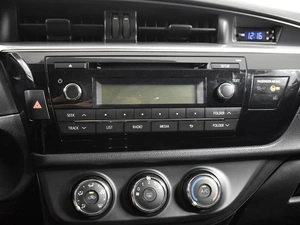 Седан Toyota Corolla 2014 года, 1045100 рублей, Казань