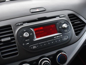 Хетчбэк Kia Picanto 2012 года, 890000 рублей, Краснодар