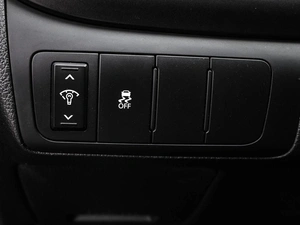 Седан Kia K5 2011 года, 1099000 рублей, Кирилловка