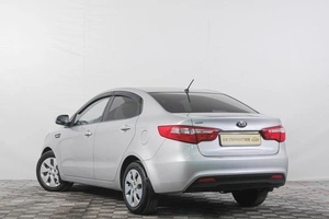 Седан Kia Rio 2014 года, 879000 рублей, Кемерово