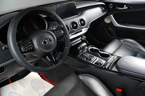 Лифтбек Kia Stinger 2017 года, 2399000 рублей, Тюмень