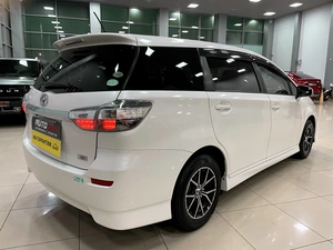 Минивэн Toyota Wish 2012 года, 1327000 рублей, Солонцы