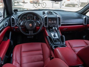 Внедорожник Porsche Cayenne 2013 года, 2330000 рублей, Краснодар