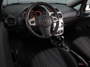 Хетчбэк Opel Corsa 2007 года, 410000 рублей, Воронеж