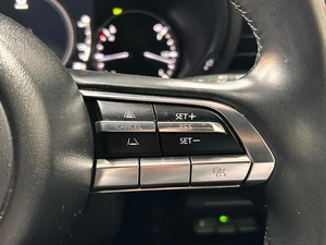Хетчбэк Mazda 3 2019 года, 1612000 рублей, Красноярск