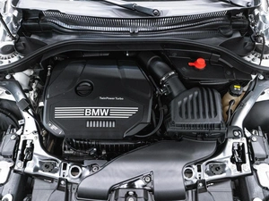 Седан BMW 1 серия 2022 года, 2070000 рублей, Красноярск