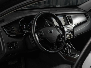 Седан Kia Quoris 2013 года, 2369000 рублей, Тюмень