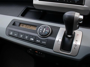 Минивэн Honda Freed 2014 года, 1290000 рублей, Краснодар