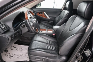 Седан Toyota Camry 2008 года, 1039000 рублей, Красноярск