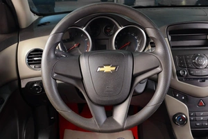 Седан Chevrolet Cruze 2012 года, 749000 рублей, Тюмень
