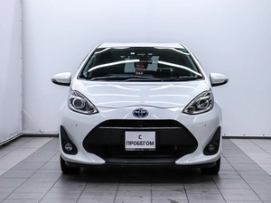 Хетчбэк Toyota Aqua 2018 года, 1250000 рублей, Красноярск