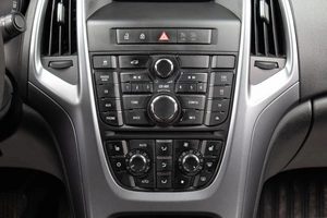 Седан Opel Astra 2012 года, 699000 рублей, Оренбург