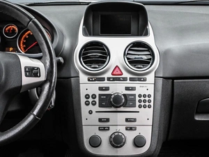 Хетчбэк Opel Corsa 2007 года, 649000 рублей, Кирилловка