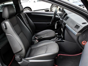 Хетчбэк Opel Astra 2007 года, 650000 рублей, Краснодар