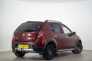 Хетчбэк Renault Sandero 2012 года, 819000 рублей, Оренбург