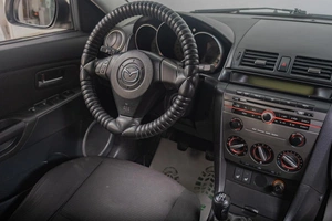 Седан Mazda 3 2007 года, 629000 рублей, Томск