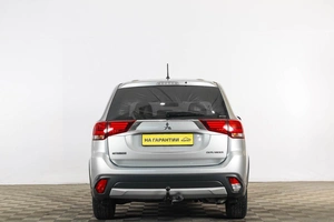 Внедорожник Mitsubishi Outlander 2016 года, 1899000 рублей, Тюмень