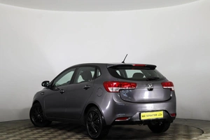 Хетчбэк Kia Rio 2016 года, 909000 рублей, Пермь