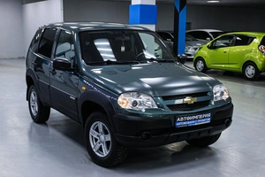 Внедорожник Chevrolet Niva 2017 года, 768000 рублей, Солонцы