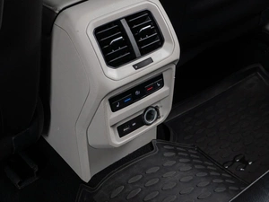 Внедорожник Volkswagen Tiguan 2018 года, 2599000 рублей, Тюмень