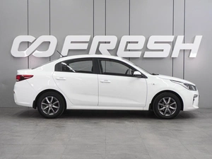 Седан Kia Rio 2018 года, 1325000 рублей, Воронеж