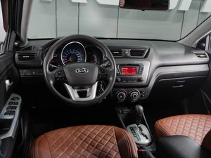 Хетчбэк Kia Rio 2013 года, 869000 рублей, Тюмень