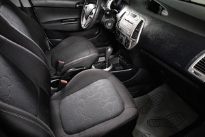 Хетчбэк Hyundai i20 2010 года, 569000 рублей, Сургут