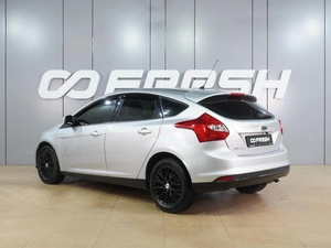 Хетчбэк Ford Focus 2013 года, 959000 рублей, Воронеж