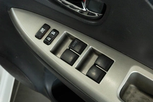 Хетчбэк Toyota Ractis 2010 года, 779000 рублей, Красноярск