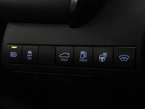 Седан Toyota Camry 2019 года, 3199000 рублей, Тюмень