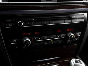 Седан BMW 7 серия 2011 года, 2099000 рублей, Тюмень