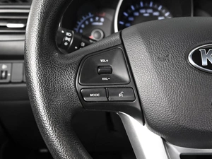 Хетчбэк Kia Rio 2013 года, 1060000 рублей, Ставрополь