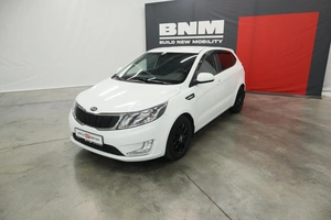 Хэтчбек Kia Rio 2014 года, 1015000 рублей, Курск