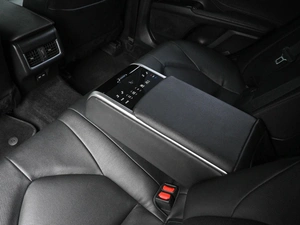 Седан Toyota Camry 2023 года, 3389000 рублей, Кирилловка