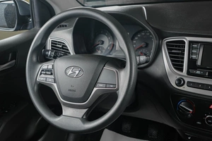 Седан Hyundai Solaris 2020 года, 1379000 рублей, Тюмень