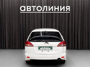 Универсал Nissan Wingroad 2001 года, 165000 рублей, Красноярск