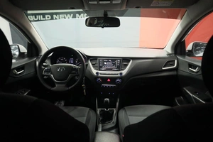 Седан Hyundai Solaris 2017 года, 1370000 рублей, Курск