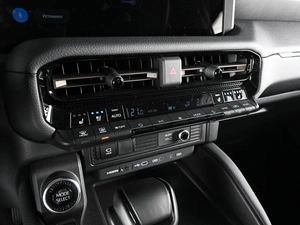 Внедорожник Toyota Land Cruiser Prado 2024 года, 9950000 рублей, Аксай