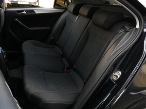 Седан Volkswagen Jetta 2011 года, 935000 рублей, Волгоград