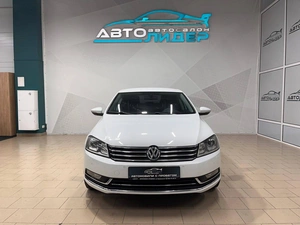 Универсал Volkswagen Passat 2011 года, 1049000 рублей, Красноярск